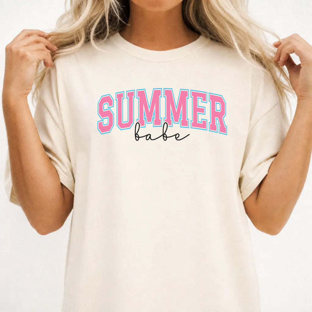 Woman wearing an ivory cute summer vacation women&